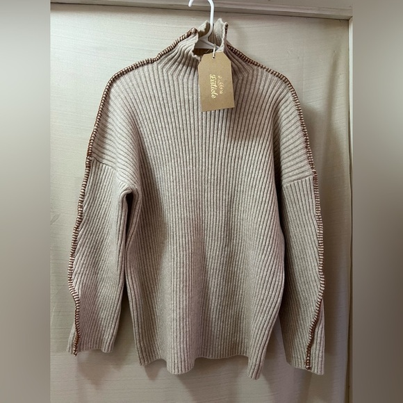 Listicle Cozy Beige Unique High Neck Long Sleeve Sweater Size Small - Picture 1 of 9